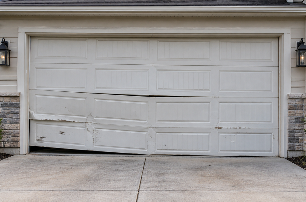 Emergency Garage door before repair
